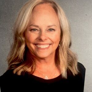 Meet your Posher, Angie